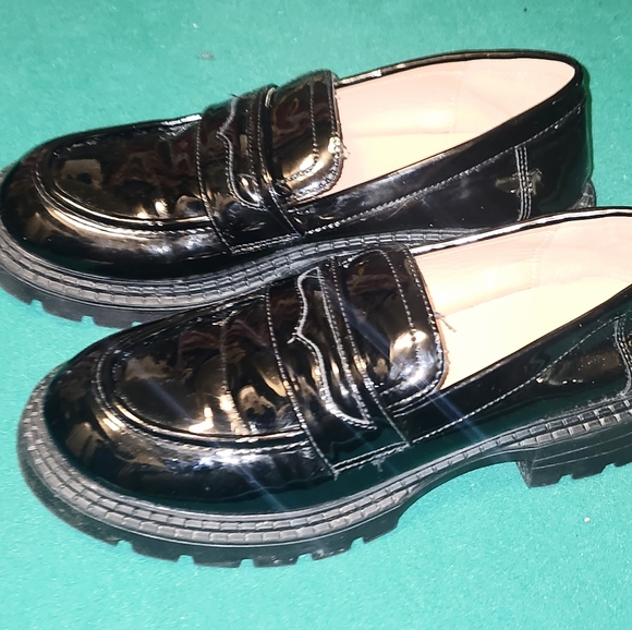 Women's Black Patent Leather Loafers - Picture 3 of 4